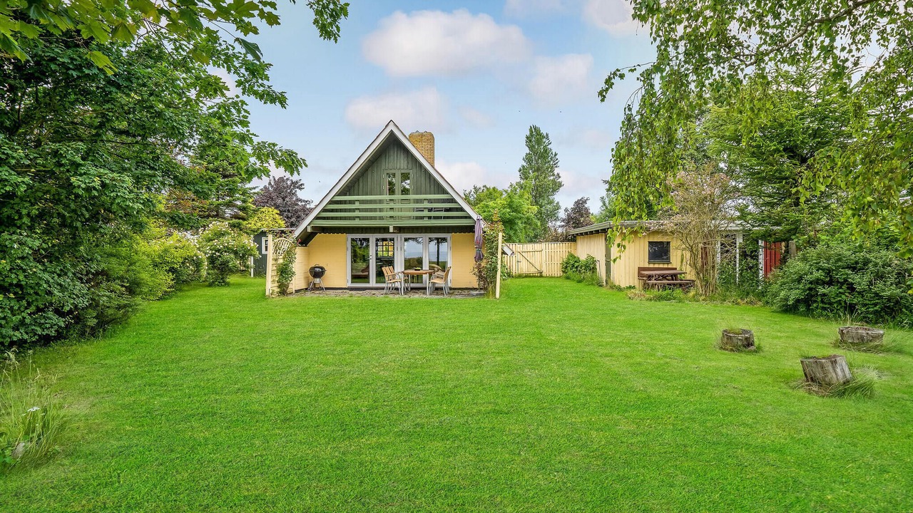 Photo of Others in Arø