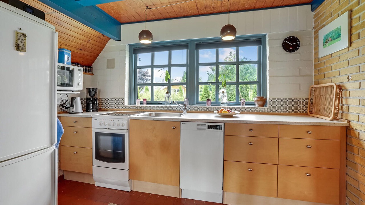 Photo of Others in Arø