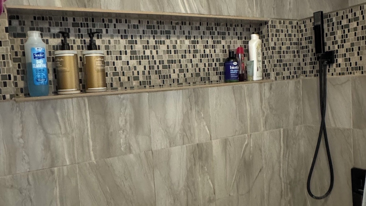 Photo of Bathroom in Deer Island