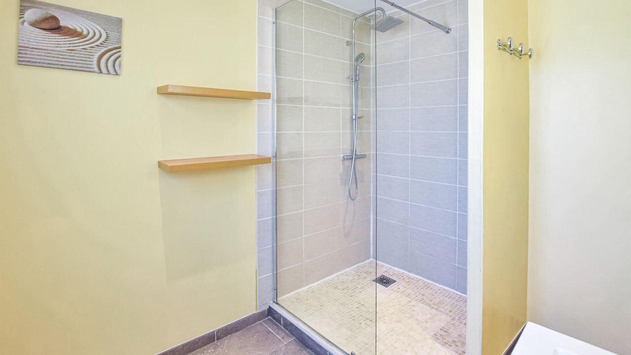 Photo of Bathroom in Creances