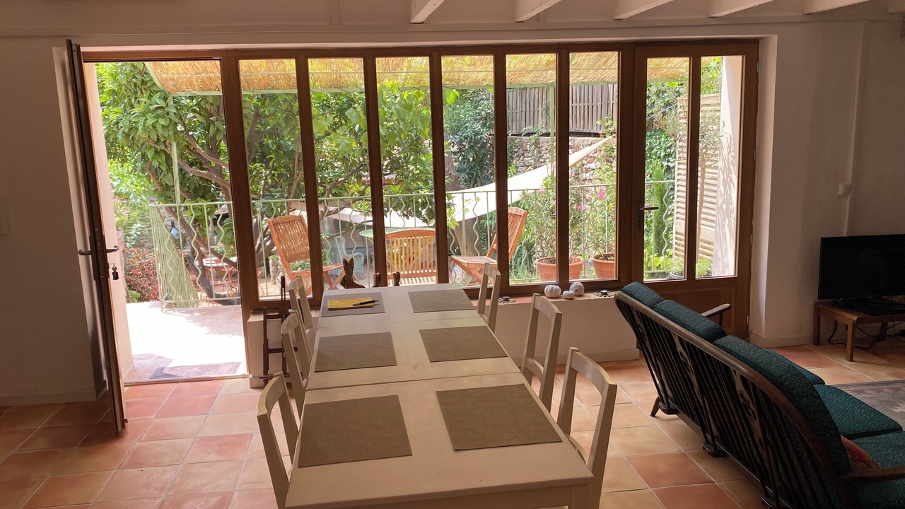 Photo of Livingroom in Hyeres City Centre