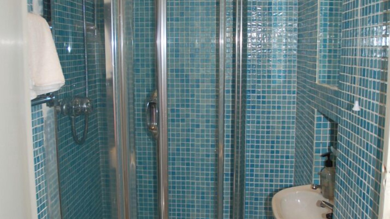 Photo of Bathroom in Kemerton