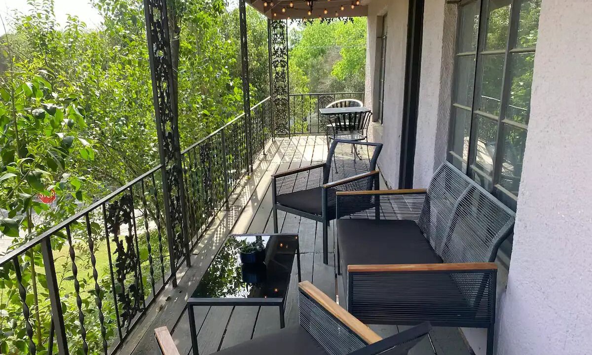 Photo of Outdoor in Cherrywood
