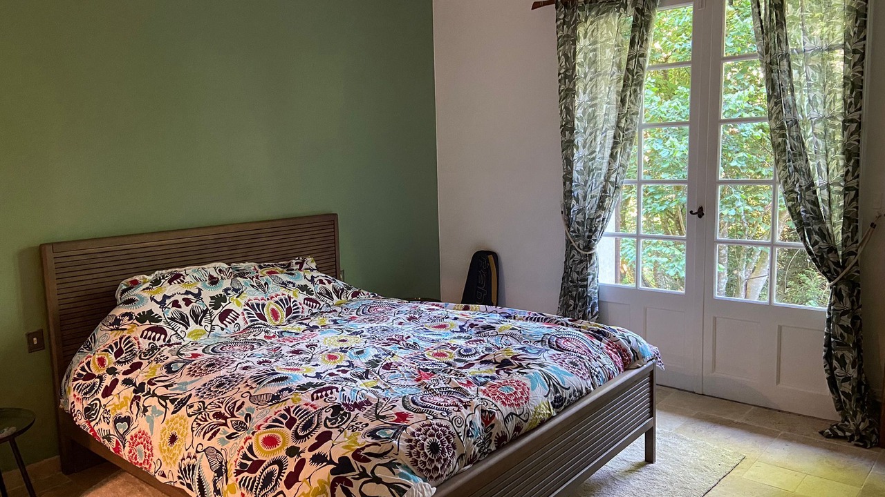 Photo of Bedroom in Ablon