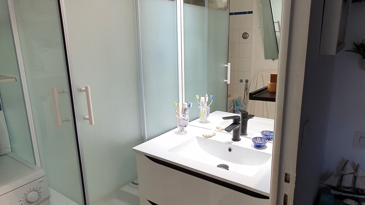 Photo of Bathroom in Le Pouliguen