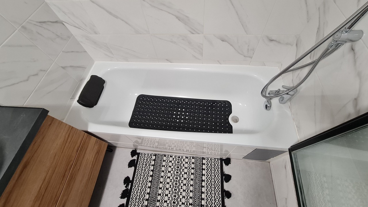 Photo of Bathroom in Le Bourget