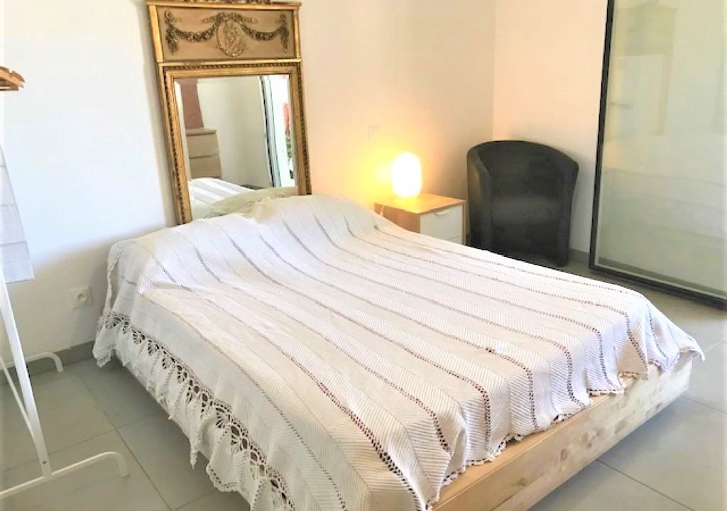 Photo of Bedroom in Gares
