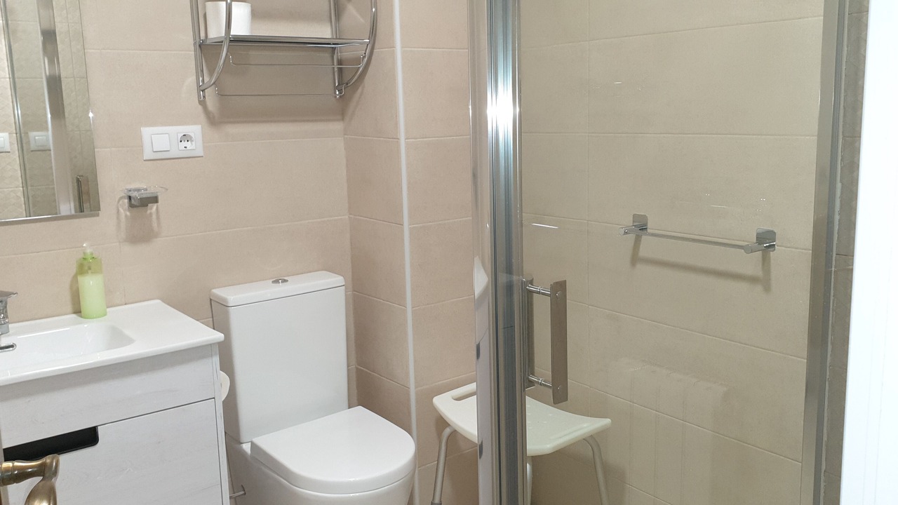 Photo of Bathroom in Haro