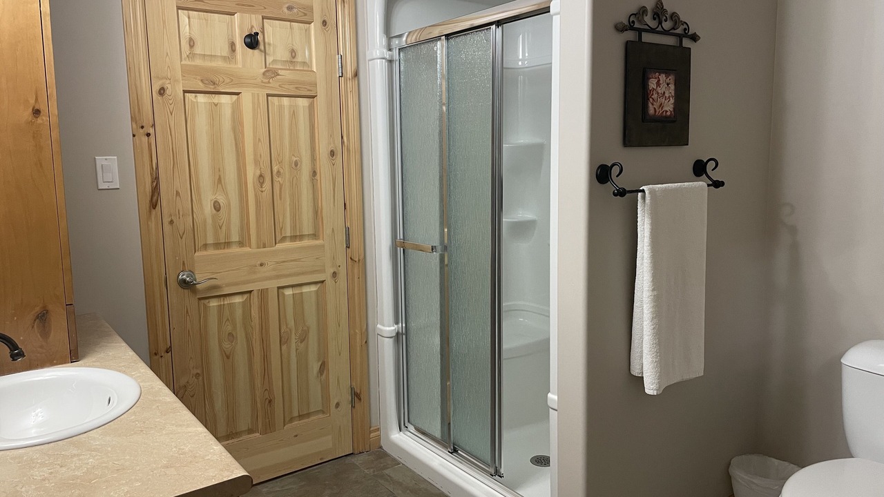 Photo of Bathroom in Wasagaming