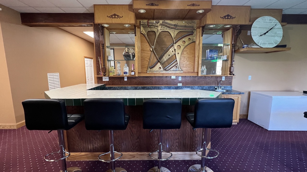 Photo of Others in Columbia