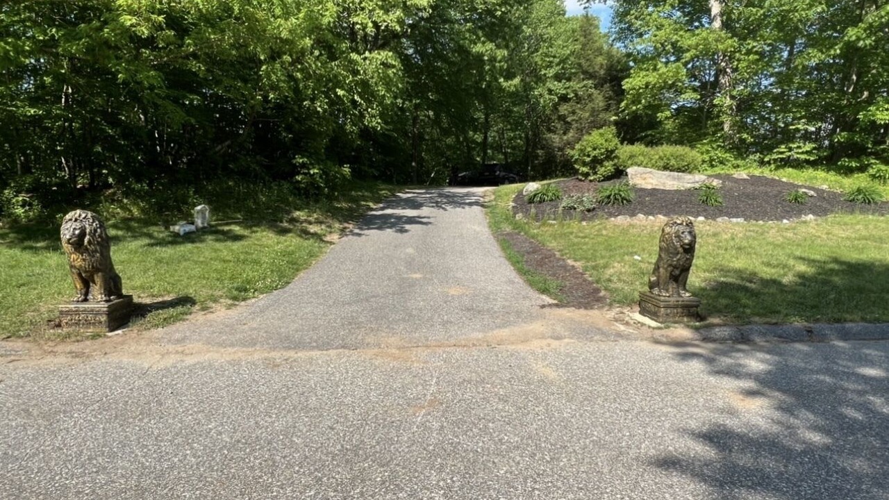 Photo of Others in Columbia