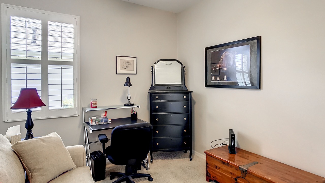 Photo of Bedroom in Mallory Square