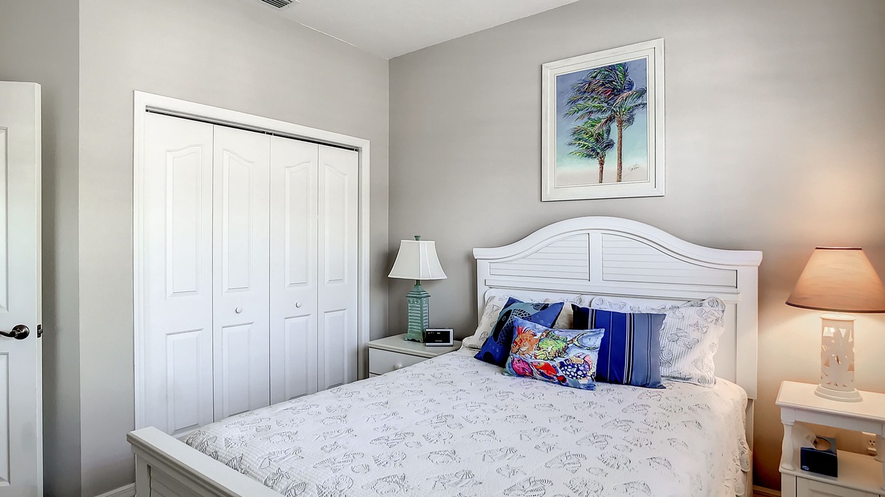 Photo of Bedroom in Mallory Square