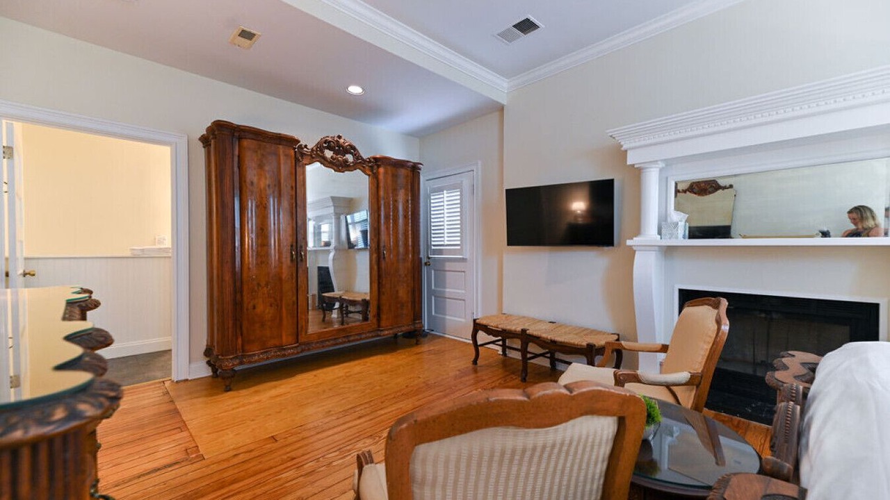 Photo of Livingroom in Edenton