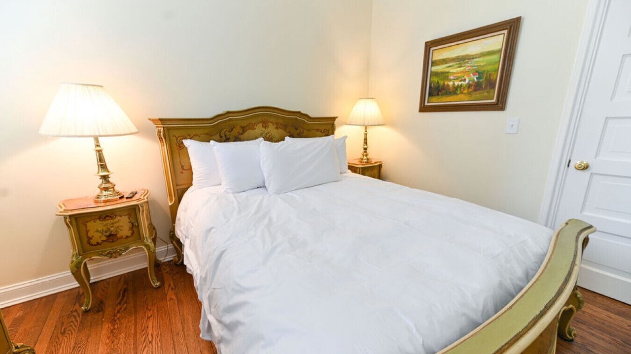 Photo of Bedroom in Edenton