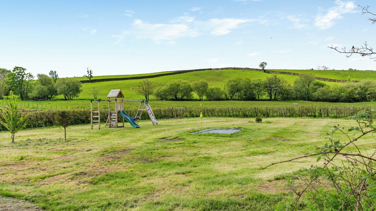Photo of Others in Fourstones Near Bentham