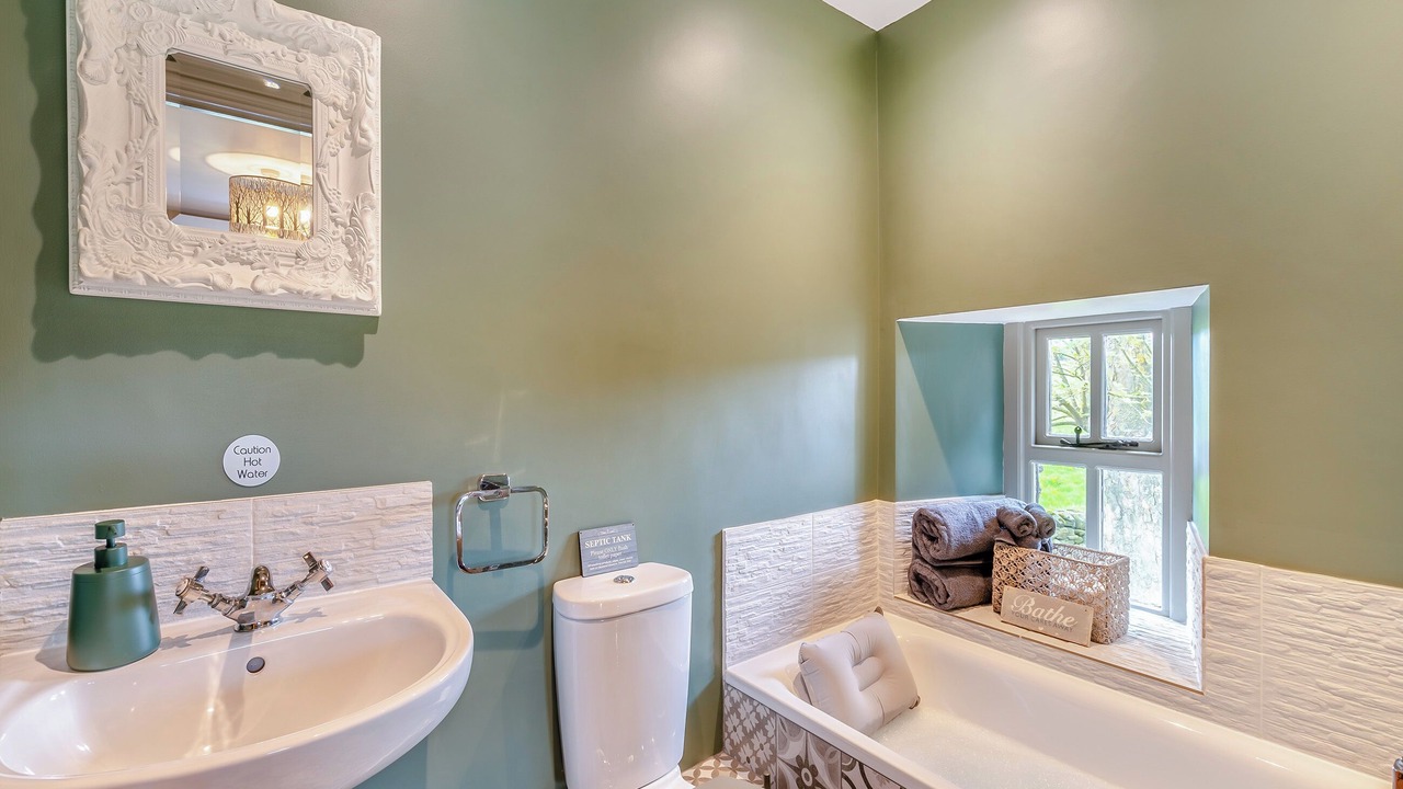 Photo of Others in Fourstones Near Bentham