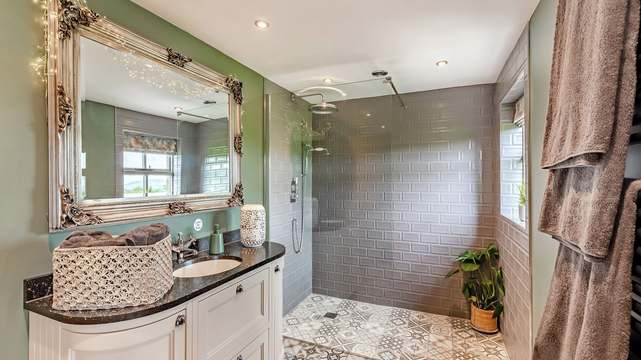 Photo of Bathroom in Fourstones Near Bentham