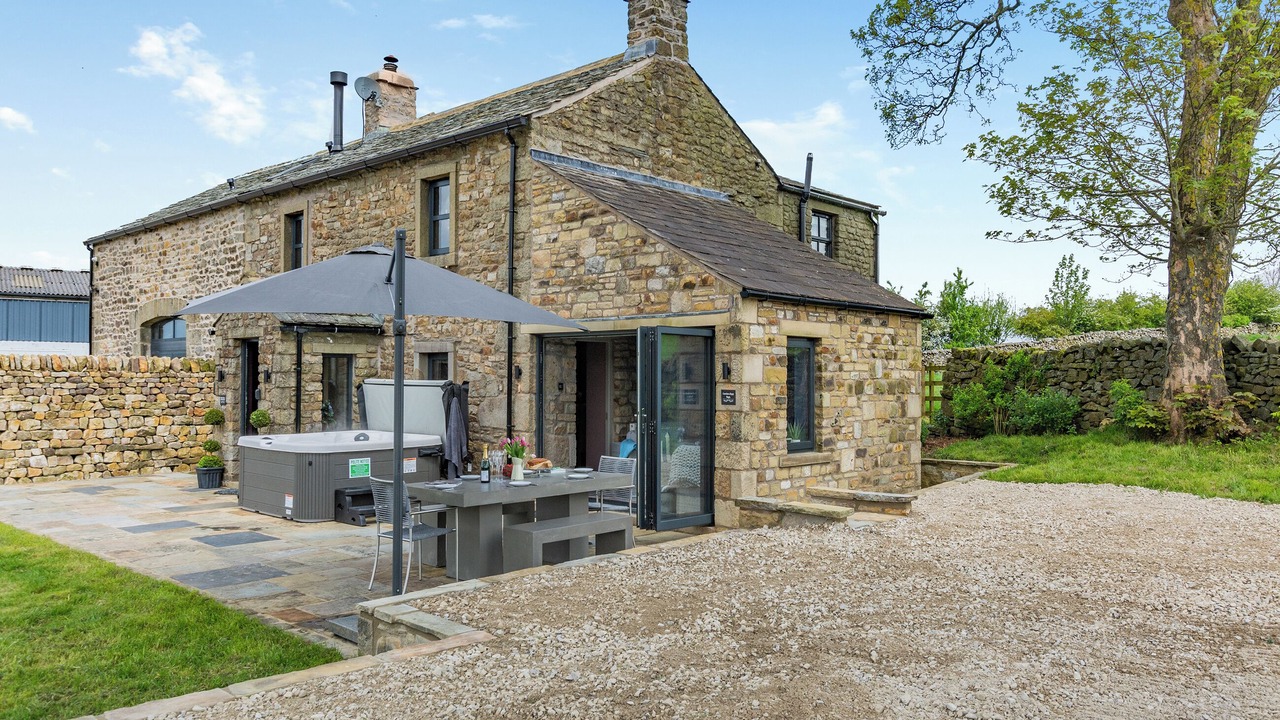 Photo of Outdoor in Fourstones Near Bentham