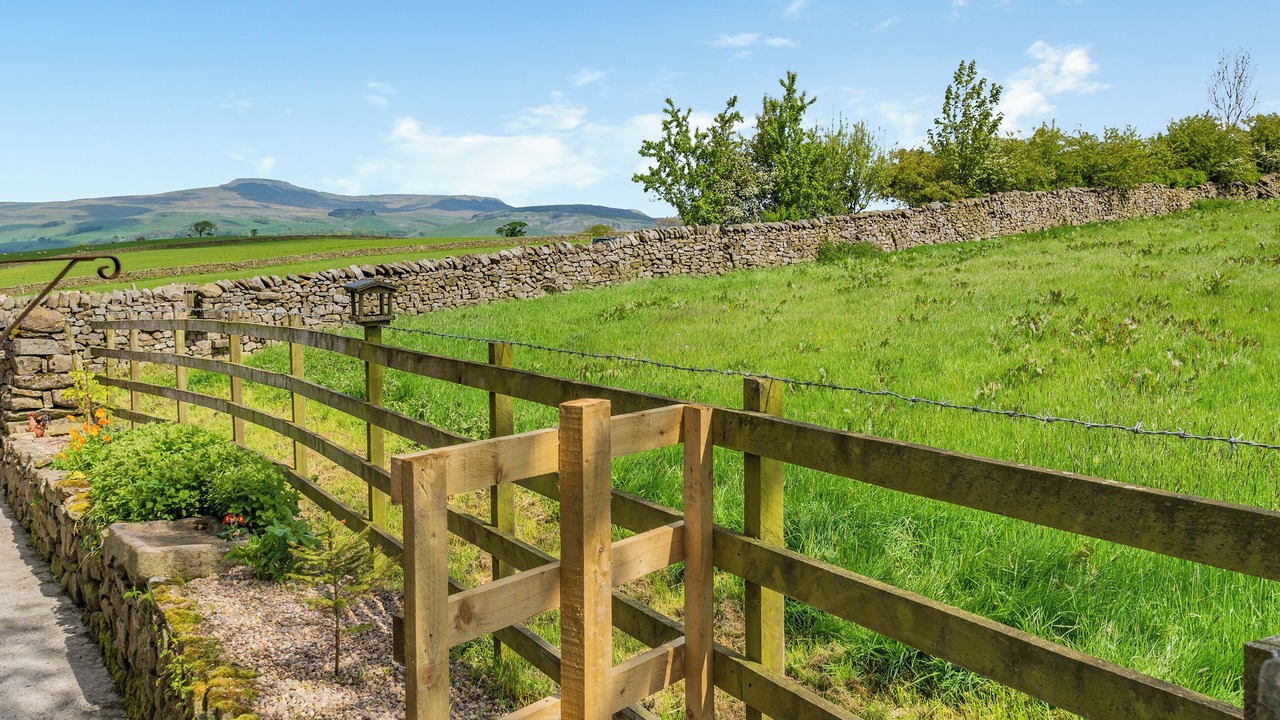 Photo of Others in Fourstones Near Bentham