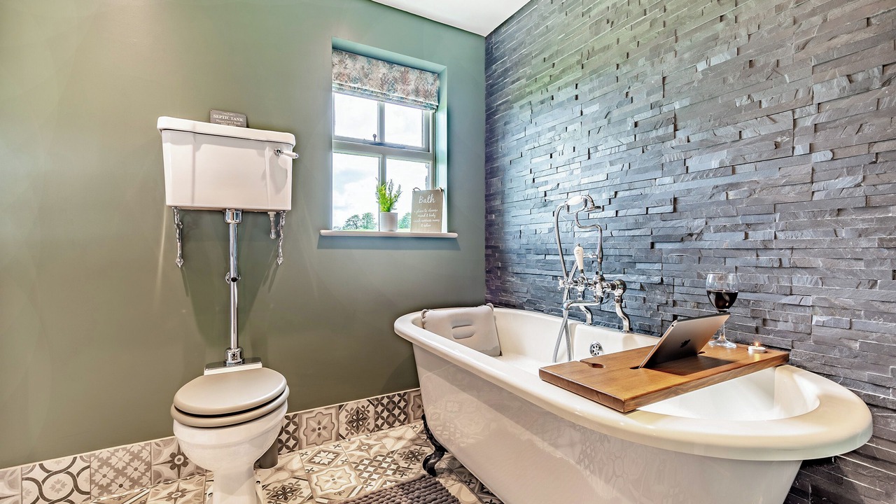 Photo of Bathroom in Fourstones Near Bentham