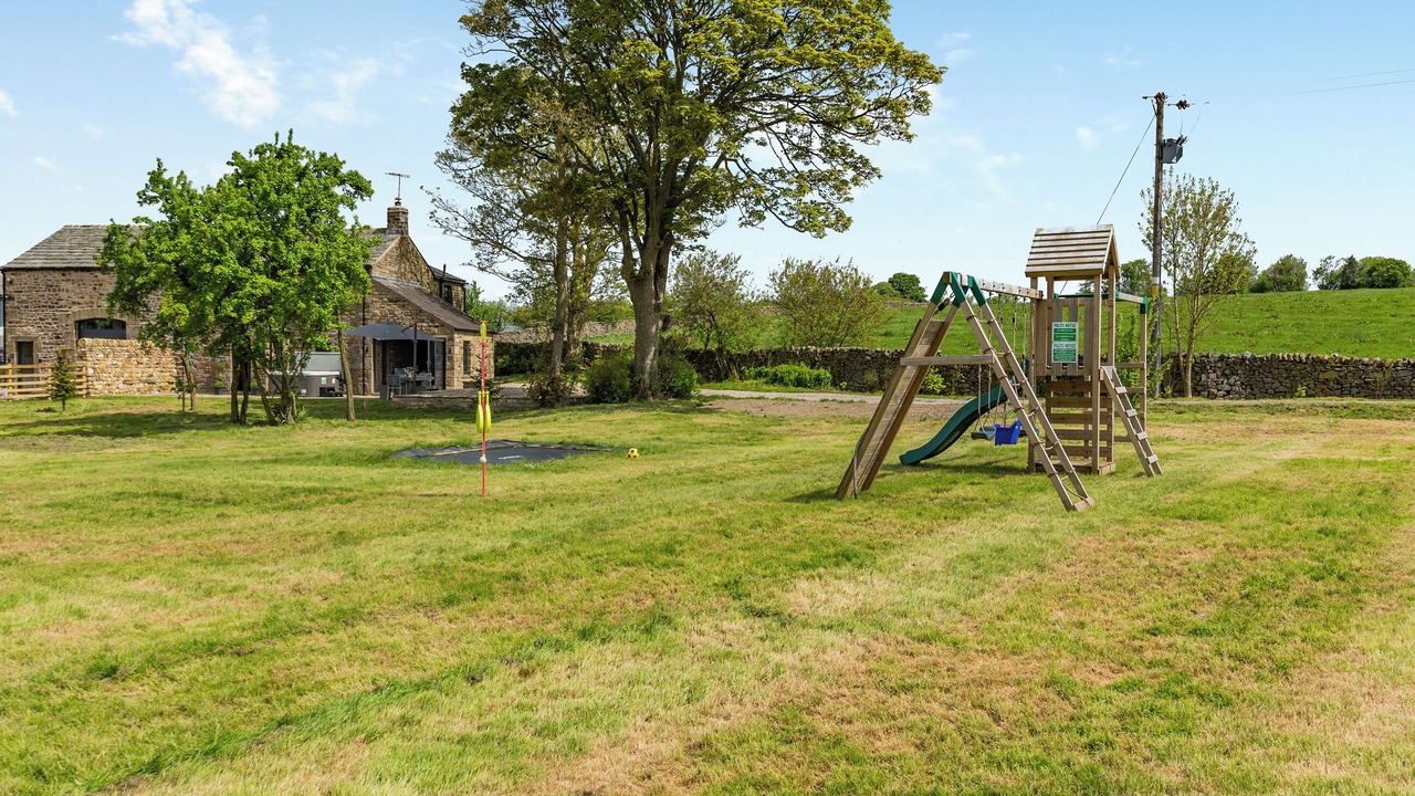 Photo of Others in Fourstones Near Bentham