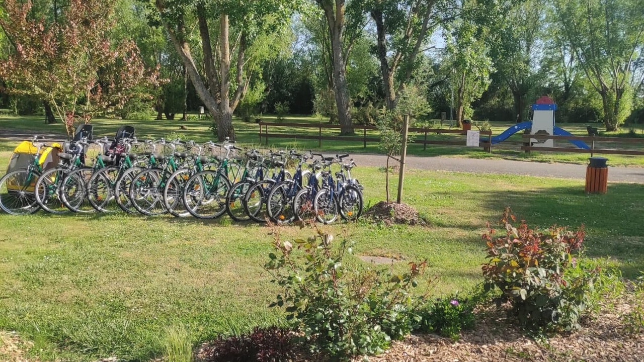 Photo of Outdoor in Angles