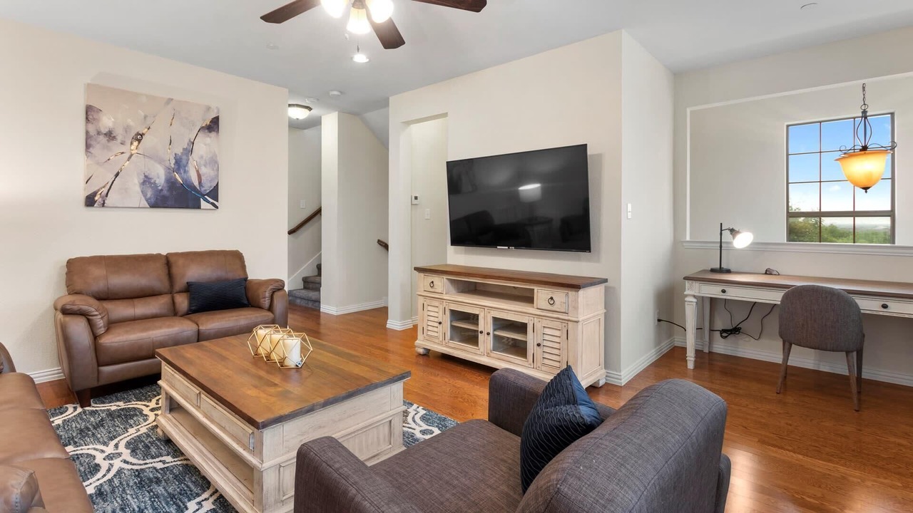 Photo of Livingroom in Lewisville