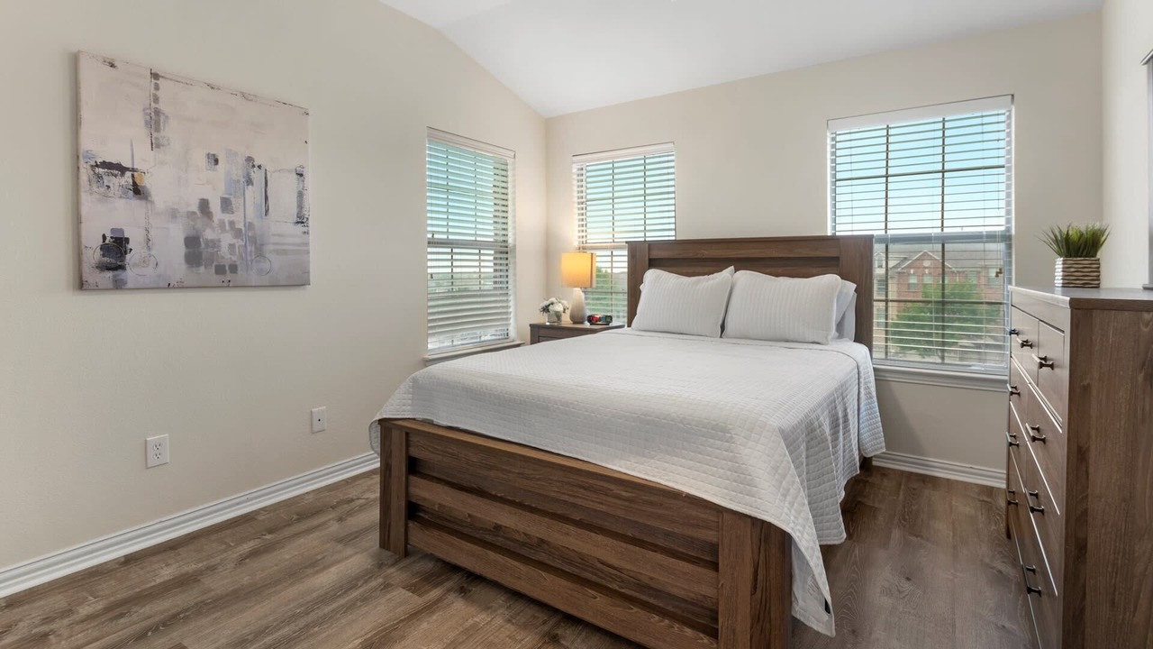 Photo of Bedroom in Lewisville