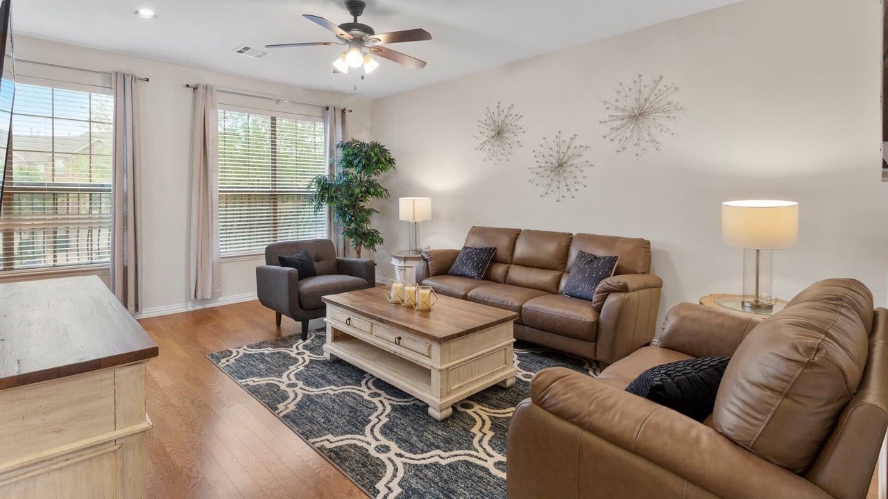 Photo of Livingroom in Lewisville