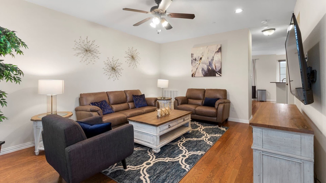 Photo of Livingroom in Lewisville