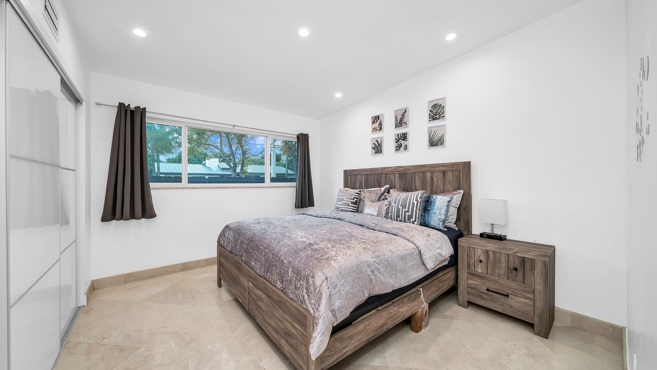 Photo of Bedroom in North Miami Beach
