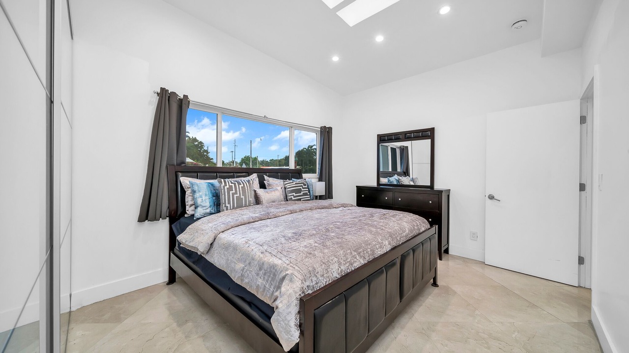 Photo of Bedroom in North Miami Beach
