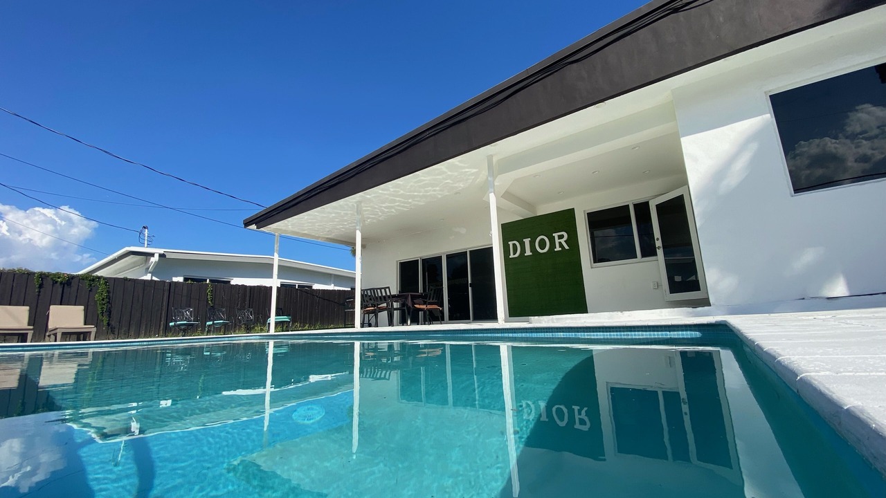 Photo of Outdoor in North Miami Beach