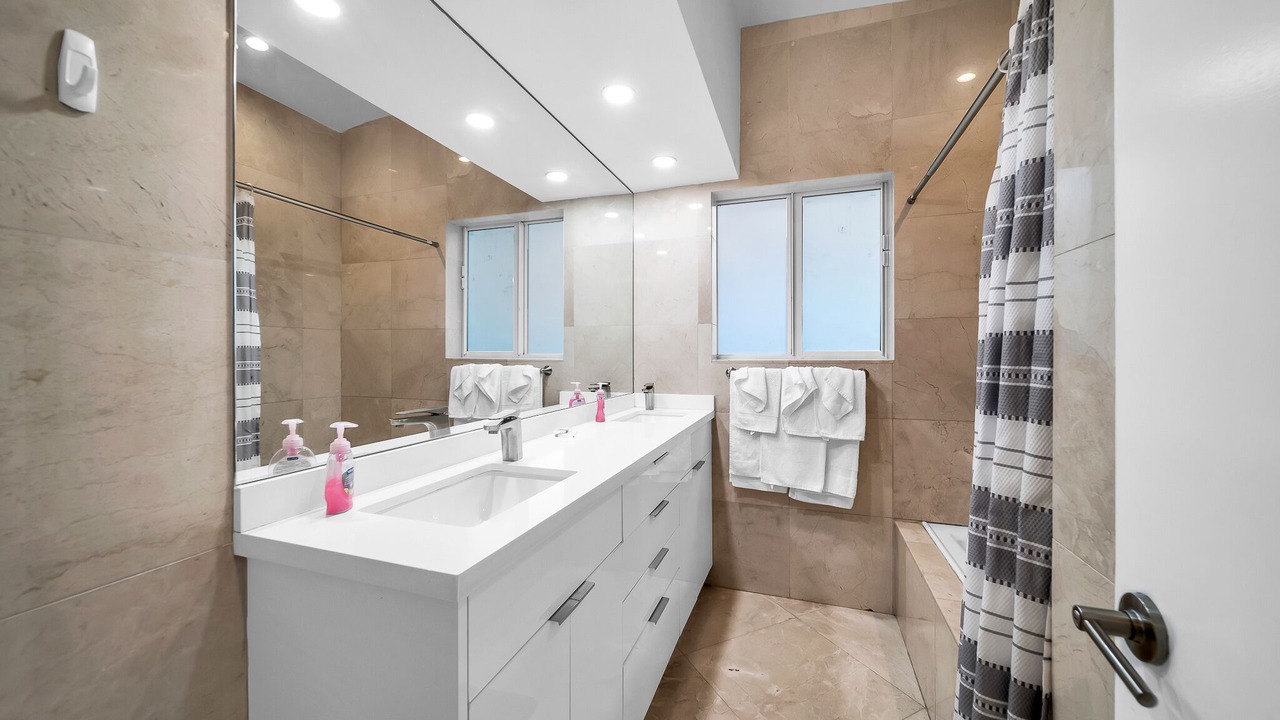 Photo of Bathroom in North Miami Beach