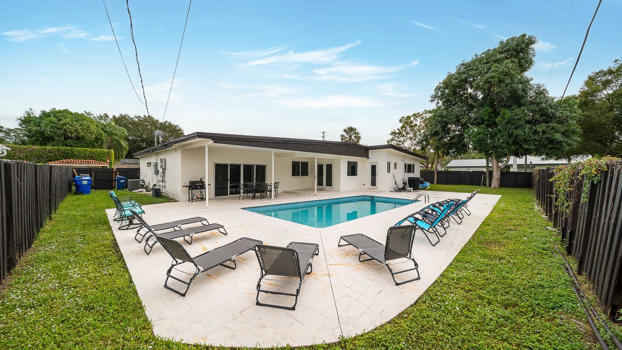 Photo of Outdoor in North Miami Beach
