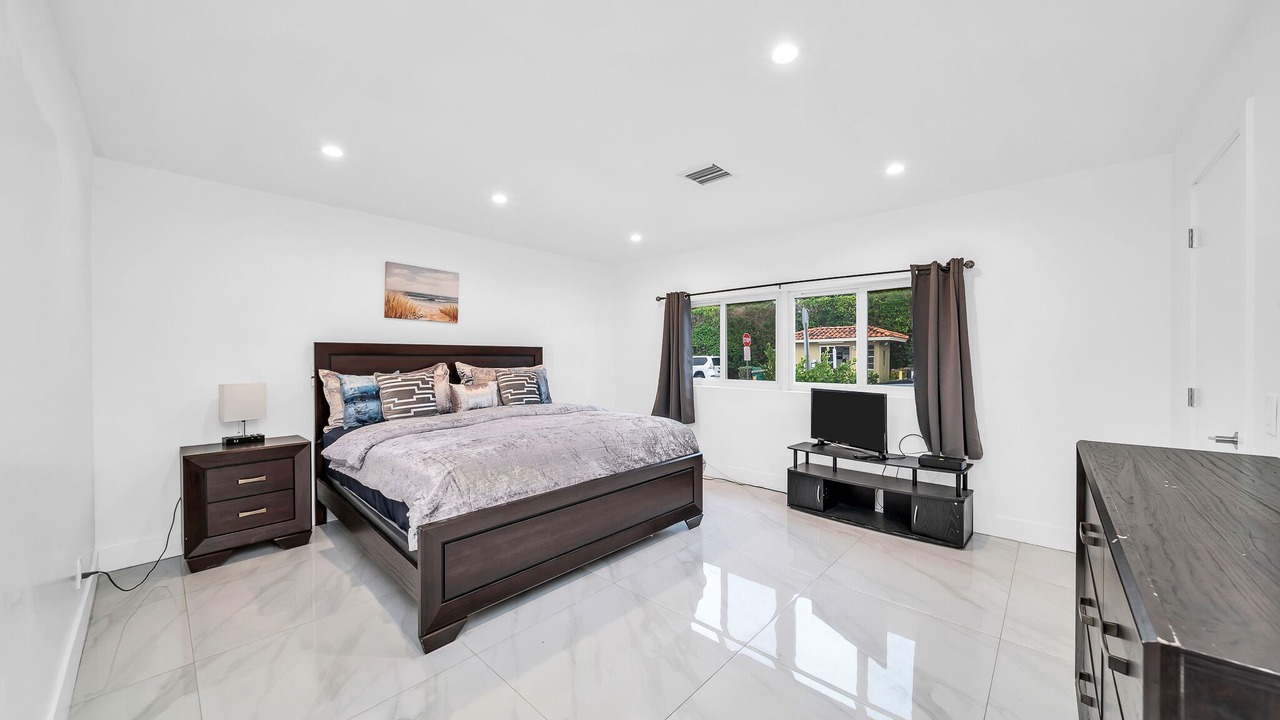 Photo of Bedroom in North Miami Beach