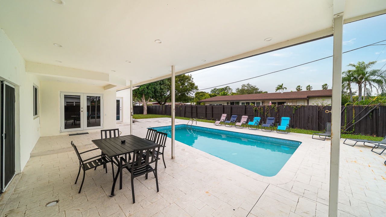 Photo of Outdoor in North Miami Beach