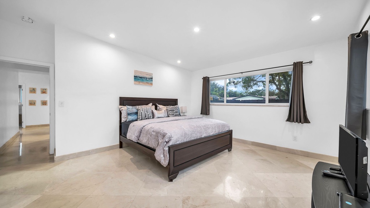Photo of Bedroom in North Miami Beach