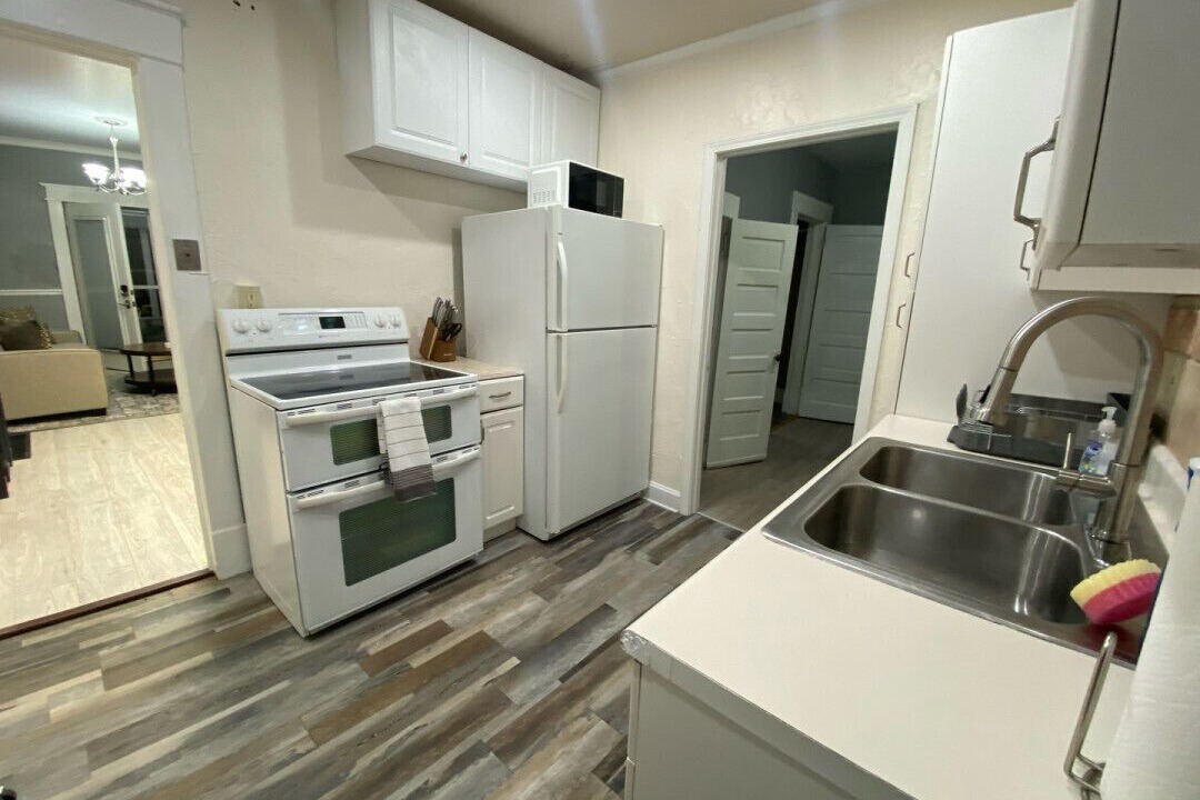 Photo of Kitchen in West Plaza