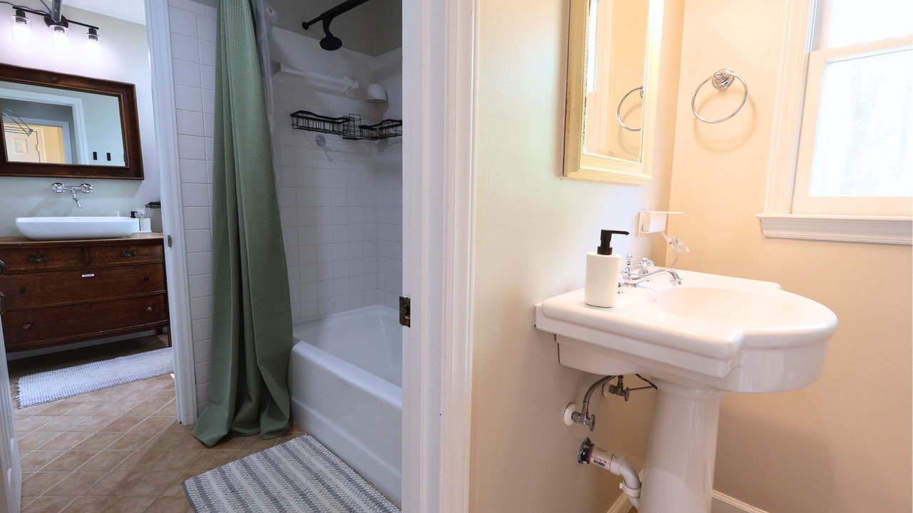 Photo of Bathroom in Apex