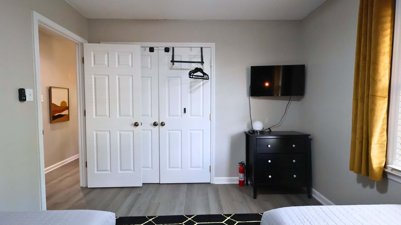 Photo of Bedroom in Apex