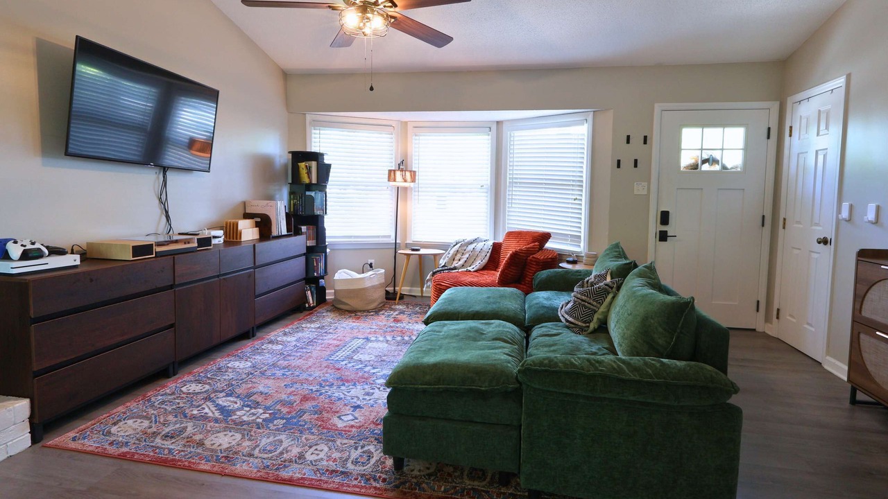 Photo of Livingroom in Apex