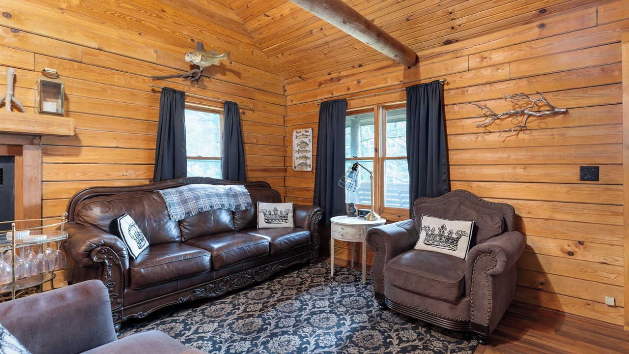 Photo of Livingroom in Shell Knob