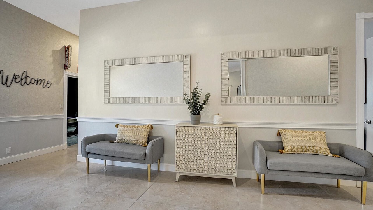 Photo of Others in Davie