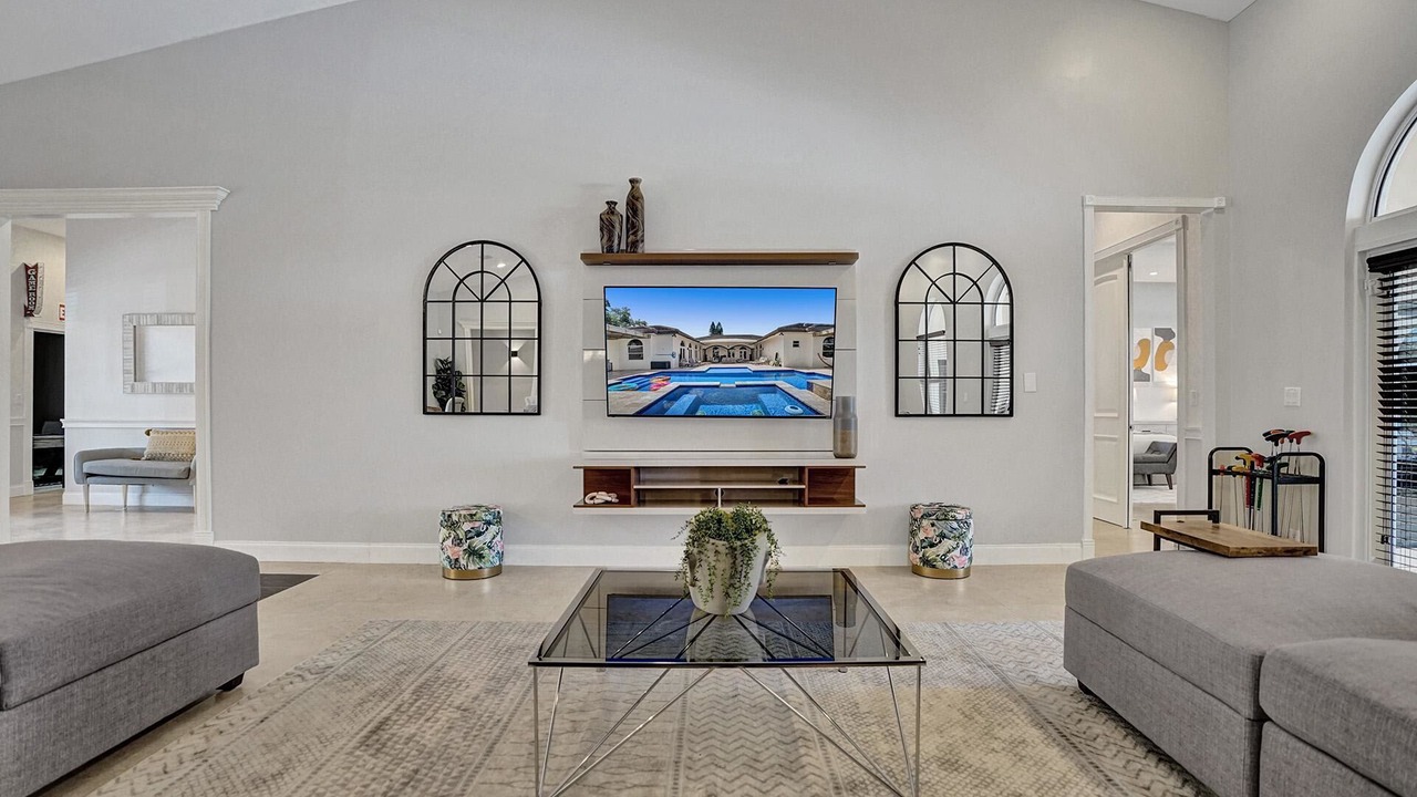 Photo of Livingroom in Davie