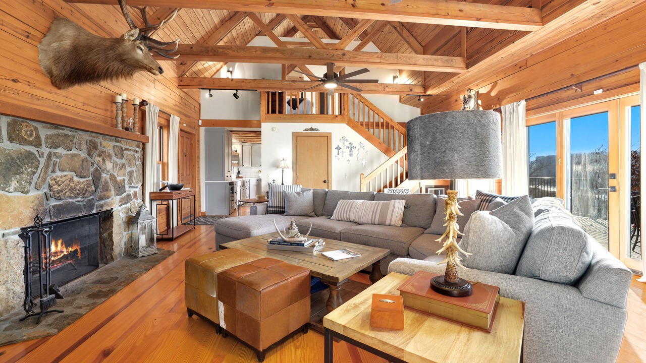 Photo of Livingroom in Springdale