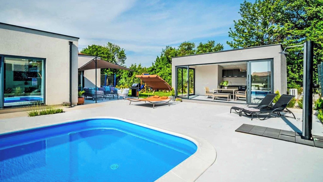 Photo of Outdoor in Rogocana