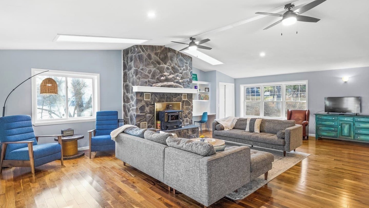 Photo of Livingroom in Branchport