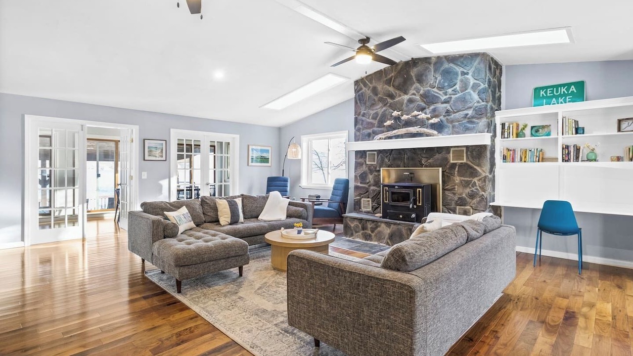 Photo of Livingroom in Branchport